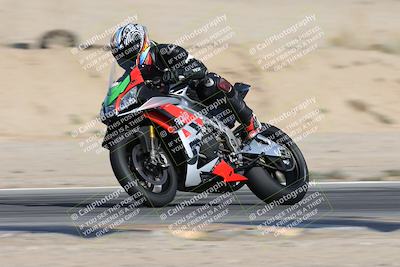 media/Nov-16-2025-Race Pace (Sun) [[8c5fa54630]]/Non Verified Riders (1st 20 Minutes)/2-Turn 10 (1010am)/